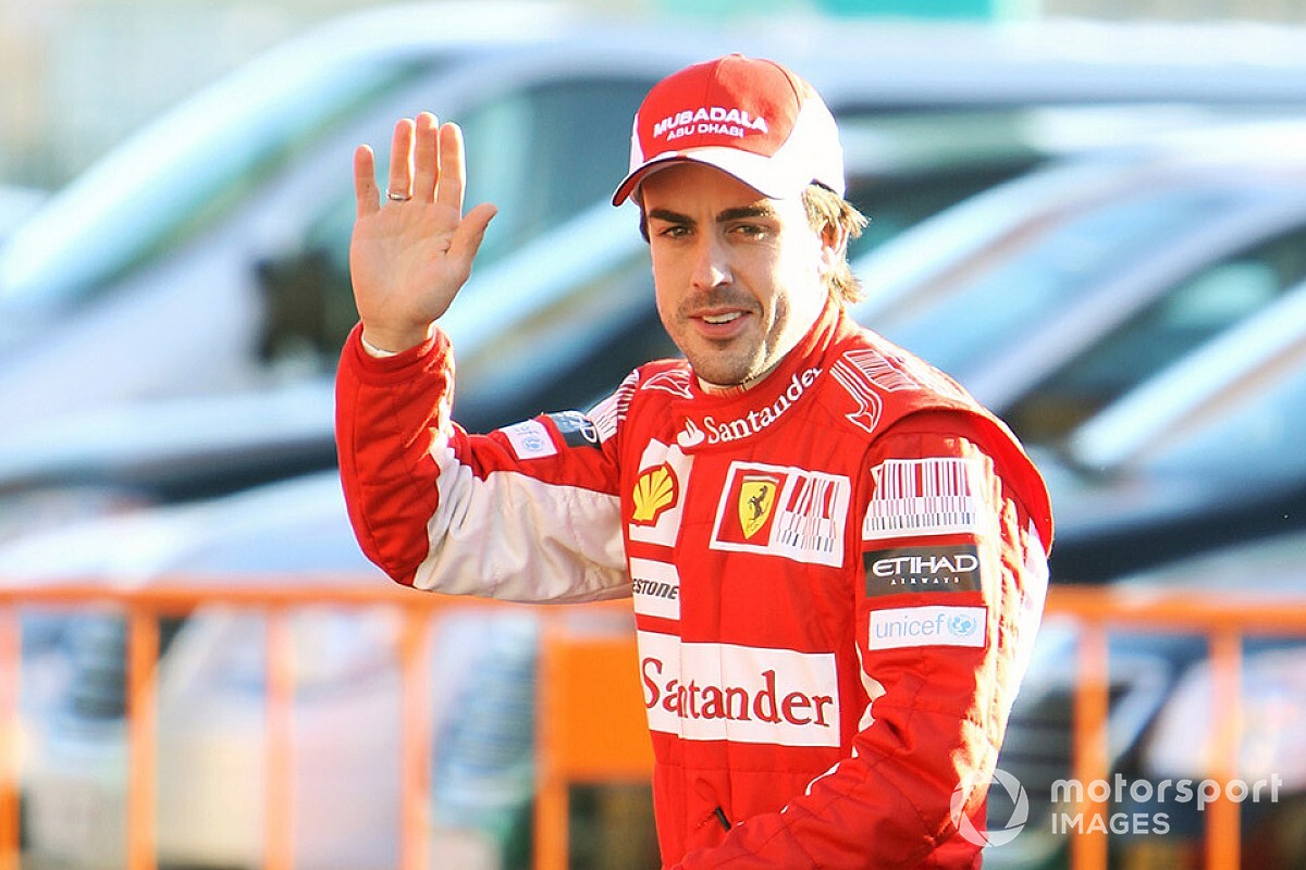 Alonso: "Ben de Vettel de Ferrari'yle şampiyonluk yakalayamadık"