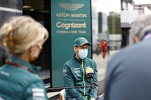 Как реагировать на критику и реально ли ускорить Aston Martin? Отвечает Феттель