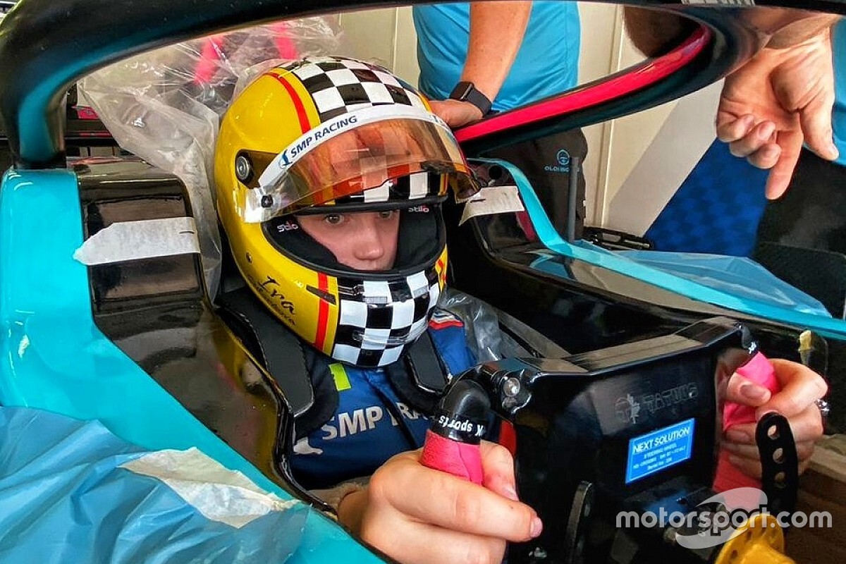 Sidorkowa wsiada do F3