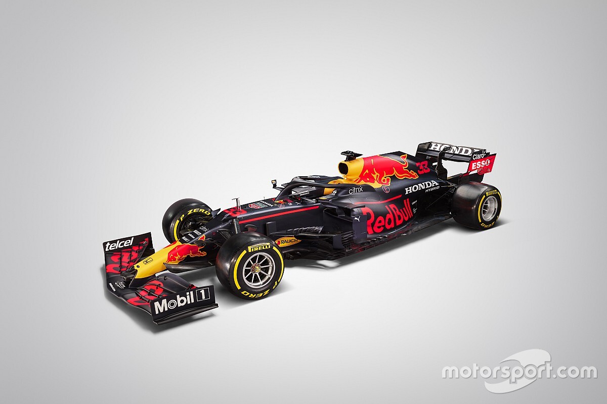 Íme a Red Bull RB16B, az osztrák istálló 2021-es F1-es kocsija!