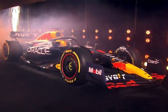 Red Bull revela el RB19 de "Checo" Pérez y Verstappen para la F1 2023