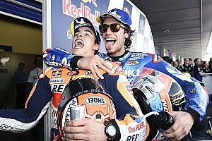 Marquez: Lack of pressure is Rins' "strongest point"