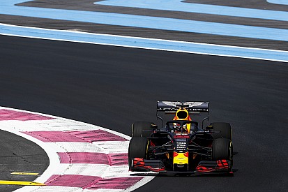 Red Bull weaknesses a legacy of front-wing rules - Verstappen