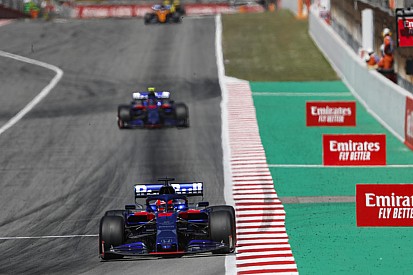 «Финишировать восьмым и девятым было реально». Элбон оценил потери Toro Rosso на пит-стопе