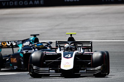 F2 Spielberg: De Vries laat zegekans liggen, Matsushita slaat toe
