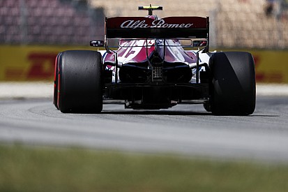 Räikkönen csapattársa továbbra sem szerzett pontot az Alfa Romeóval