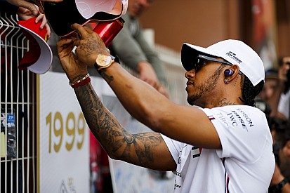 Hamilton élete legnehezebb versenyét nyerte Monacóban