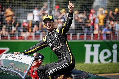 Red Bull: Ricciardo hitt a Renault-nak, mi nem…