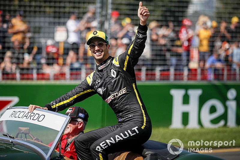 Red Bull: Ricciardo hitt a Renault-nak, mi nem…