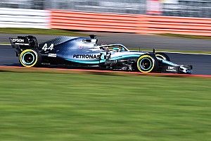Hamilton tras sus primeros kilómetros con el W10: "Es impresionante"