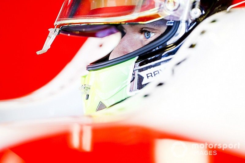 ¡Mick Schumacher debutará con el Ferrari en Bahrein!