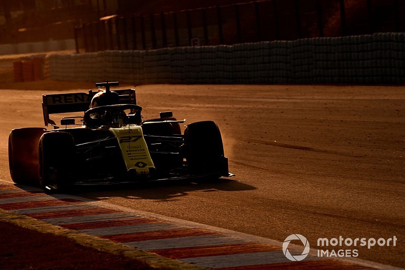 Hulkenberg: Renault, Red Bull'un önünde değil
