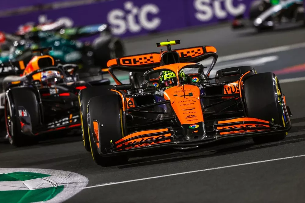 Lando Norris, McLaren MCL38 