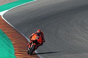 Petrucci striglia Bastianini: “Dormiva in pista”. Enea sanzionato
