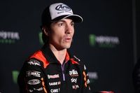 Para Aprilia, retener a Vi&ntilde;ales "es la prioridad, pero los matrimonios son cosa de dos"