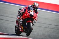 Acosta asegura que la caída "no fue porque me faltara un trozo de alerón en la moto"