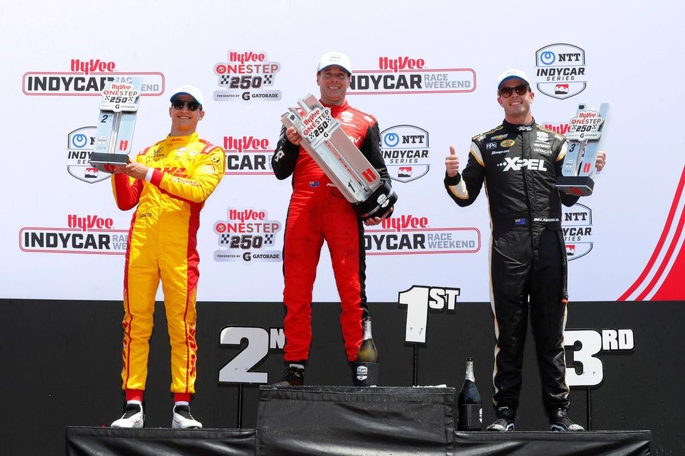 Will Power, Team Penske Chevrolet, Alex Palou, Chip Ganassi Racing Honda, Scott McLaughlin, Team Penske Chevrolet