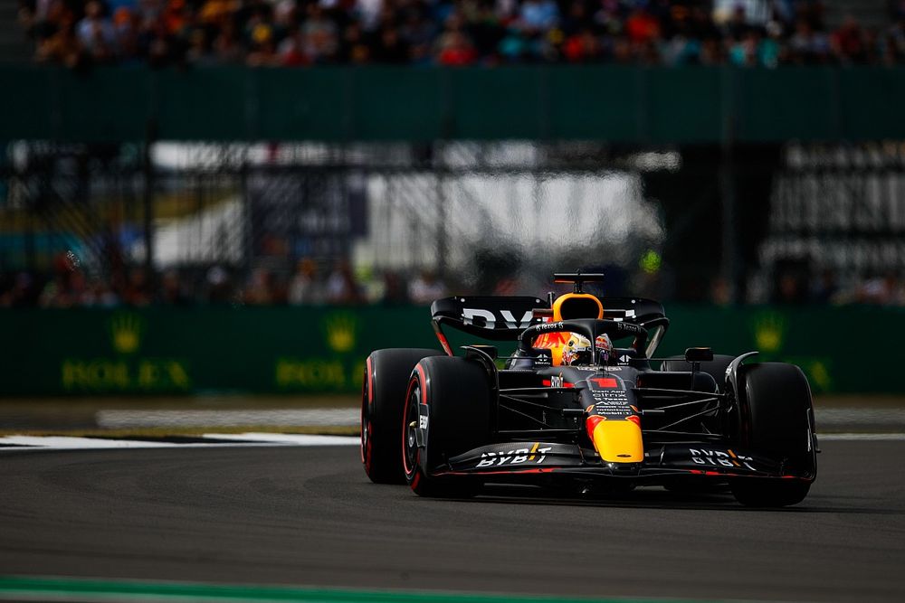 英国大奖赛FP3:维斯塔潘以0.4秒优势高居第一