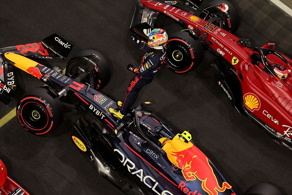 Los 103 pilotos que lograron una pole position en F1 (con Checo)