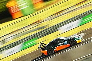 Veja como foram as corridas de sábado da Porsche Cup no Velocitta