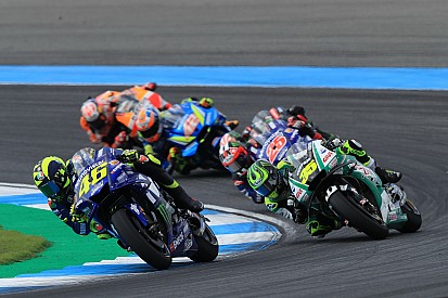 Crutchlow “destruyó” el neumático trasero por “un mal pilotaje”