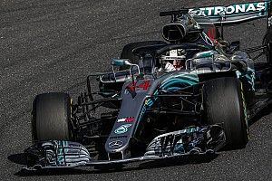 Hamilton szerint "szuperhétvégék" kellenének az F1-be