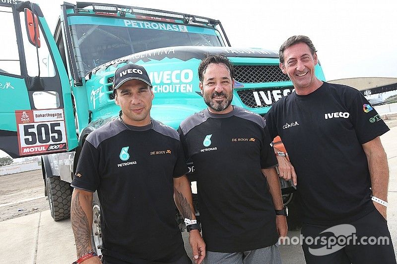 Villagra, Yacopini y Torlaschi llegan en tercero en los Camiones del Dakar