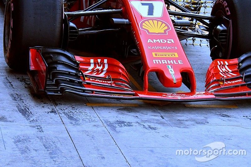 L'aileron avant hybride pour des essais en vue de 2019 sur la Ferrari SF71H