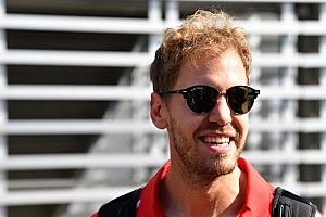 Ferrari пообещала Феттелю приоритет над Леклером