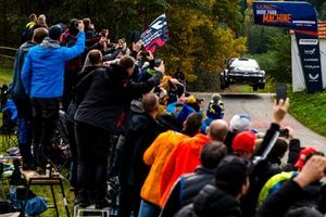 WRC | Europa Central: Rovanpera aprovecha el accidente de Ogier; Cachón, líder y pinchazo en WRC2