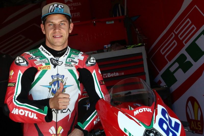 Top 7 trotz Problemen: Schrötter kämpft mit der Schaltung der MV Agusta F3