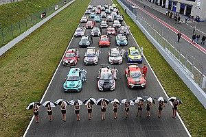 Le vetture TCR tutte in griglia ad Oschersleben