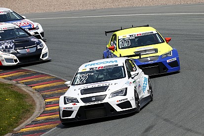 TCR Deutschland: Harald Proczyk siegt und übernimmt Gesamtführung