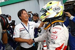 スーパーフォーミュラSUGO:星野監督、関口に最大の賛辞「日本に置いておきたくない!」
