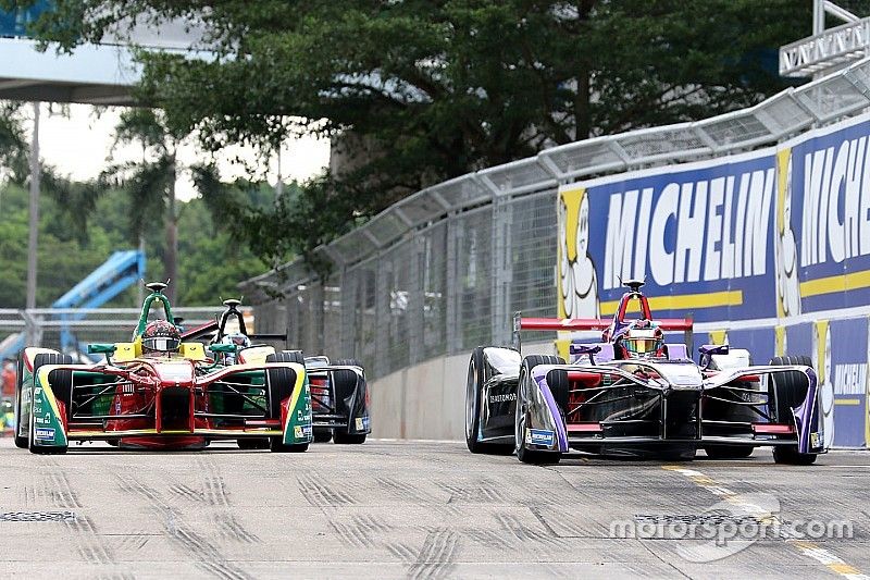 Formula E gets new manufacturer bids for season five