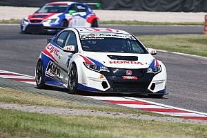 Le prime pole della stagione sono per le Honda di Colciago in TCR e Nerman in TCS