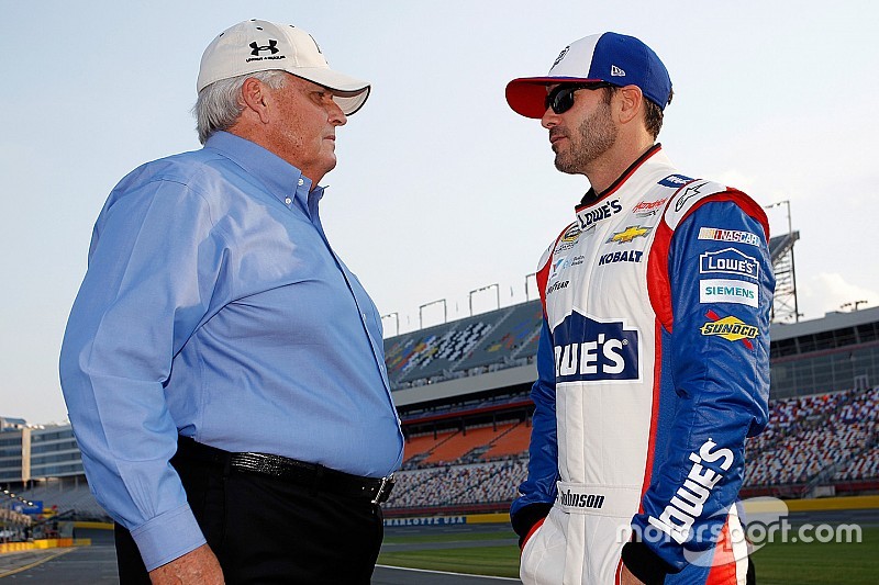 Johnson weighs in on the best candidates for Hendrick Motorsports
