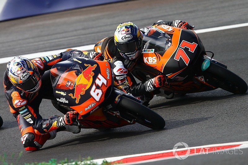 24 piloti di Moto3 multati di 500 euro al termine delle qualifiche!
