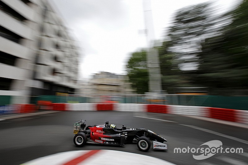 Joel Eriksson gana la primera carrera de la F3 en Pau