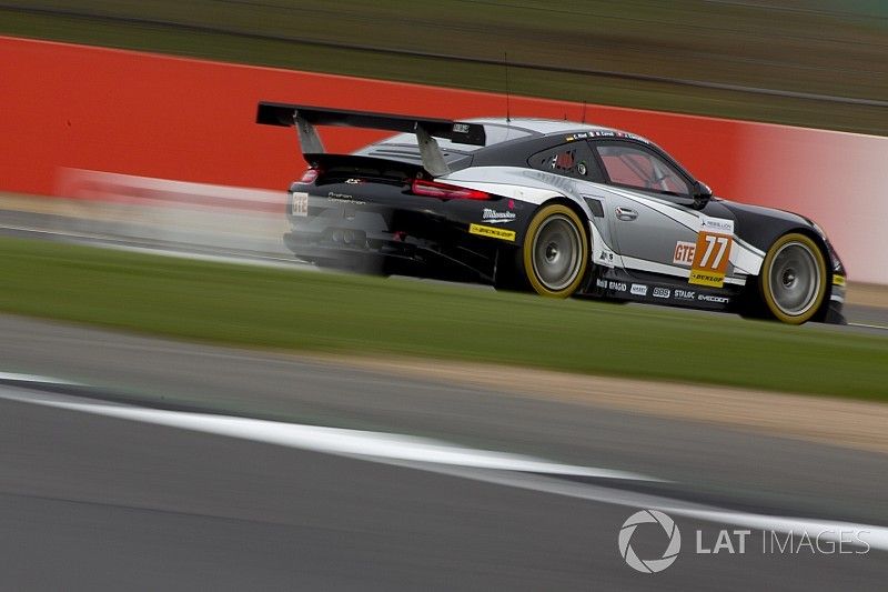 #77 PROTON Competition, Porsche 911 RSR: Christian Ried, Joel Camathias, Matteo Cairoli