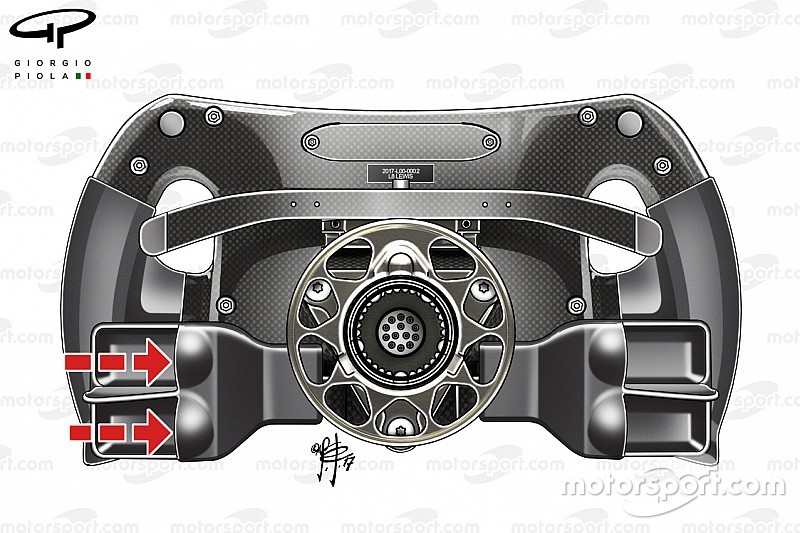 【F1】メルセデス、クラッチパドルに一工夫。スタート改善抜かりなし