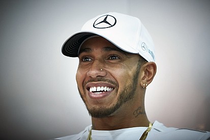 Hamilton: "Voglio evitare al team di dover dare ordini di scuderia"