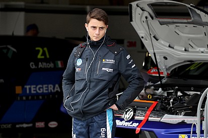 Giacomo Altoè sulla Golf della Delahaye Racing a Spa