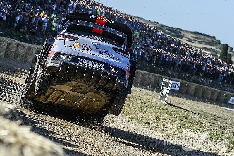 Sardegna, PS11: Neuville vuole raggiungere Paddon