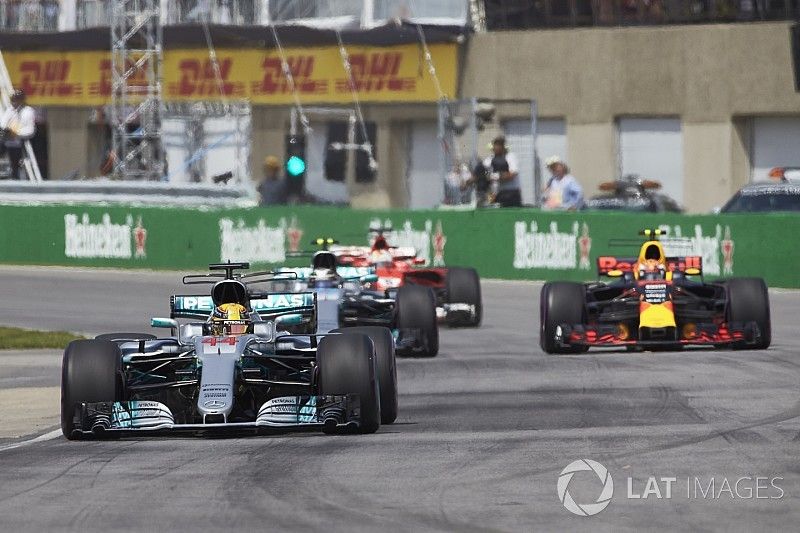 Lewis Hamilton, Mercedes AMG F1 W08, Valtteri Bottas, Mercedes AMG F1 W08, Max Verstappen, Red Bull Racing RB13