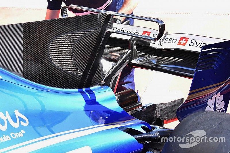 Detalle del t-wing del Sauber C36l