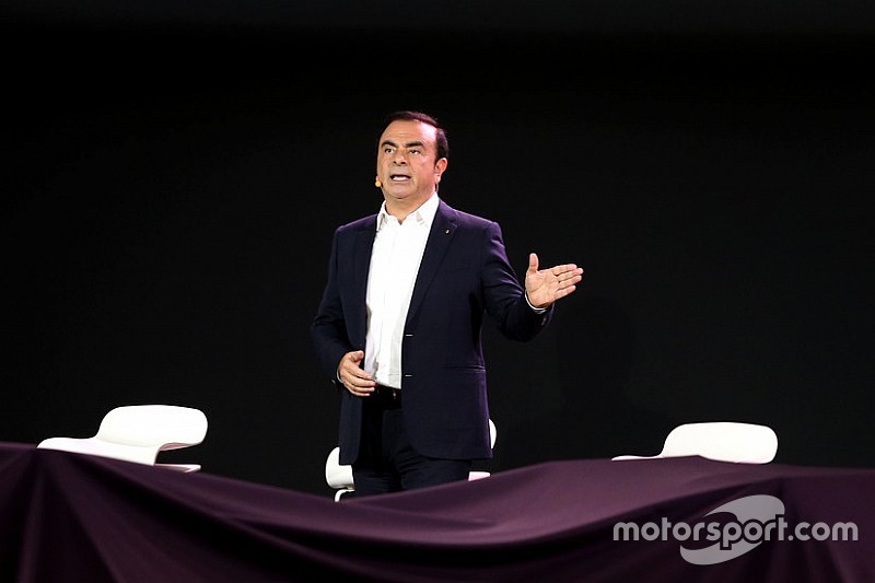 Caso Ghosn: Renault non ha riscontrato irregolarità nei compensi del manager