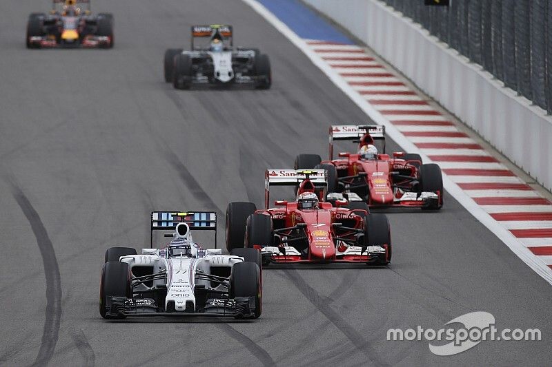 Räikkönen és Bottas drámai csattanása Szocsiból: Kimi komoly büntetése