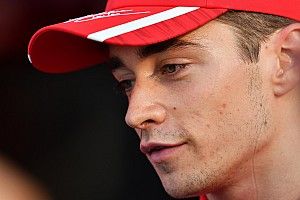 Raikkonen dice que Leclerc apunta a futura estrella de la F1