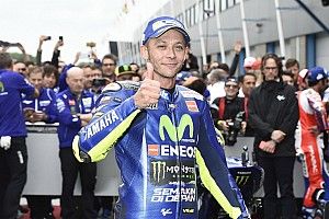 Jika masih kompetitif, Rossi terus balapan usai 2018